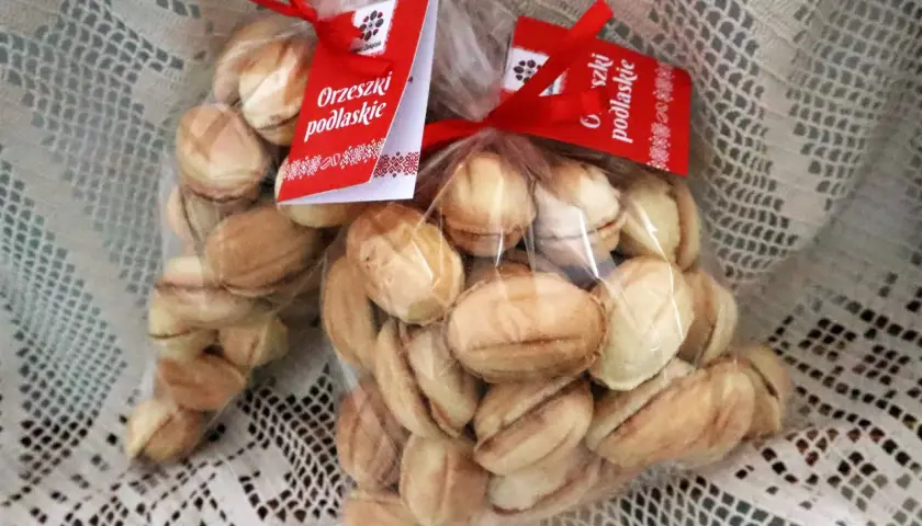 Gdzie kupić ciastka orzeszki? Sprawdź najlepsze oferty i ceny